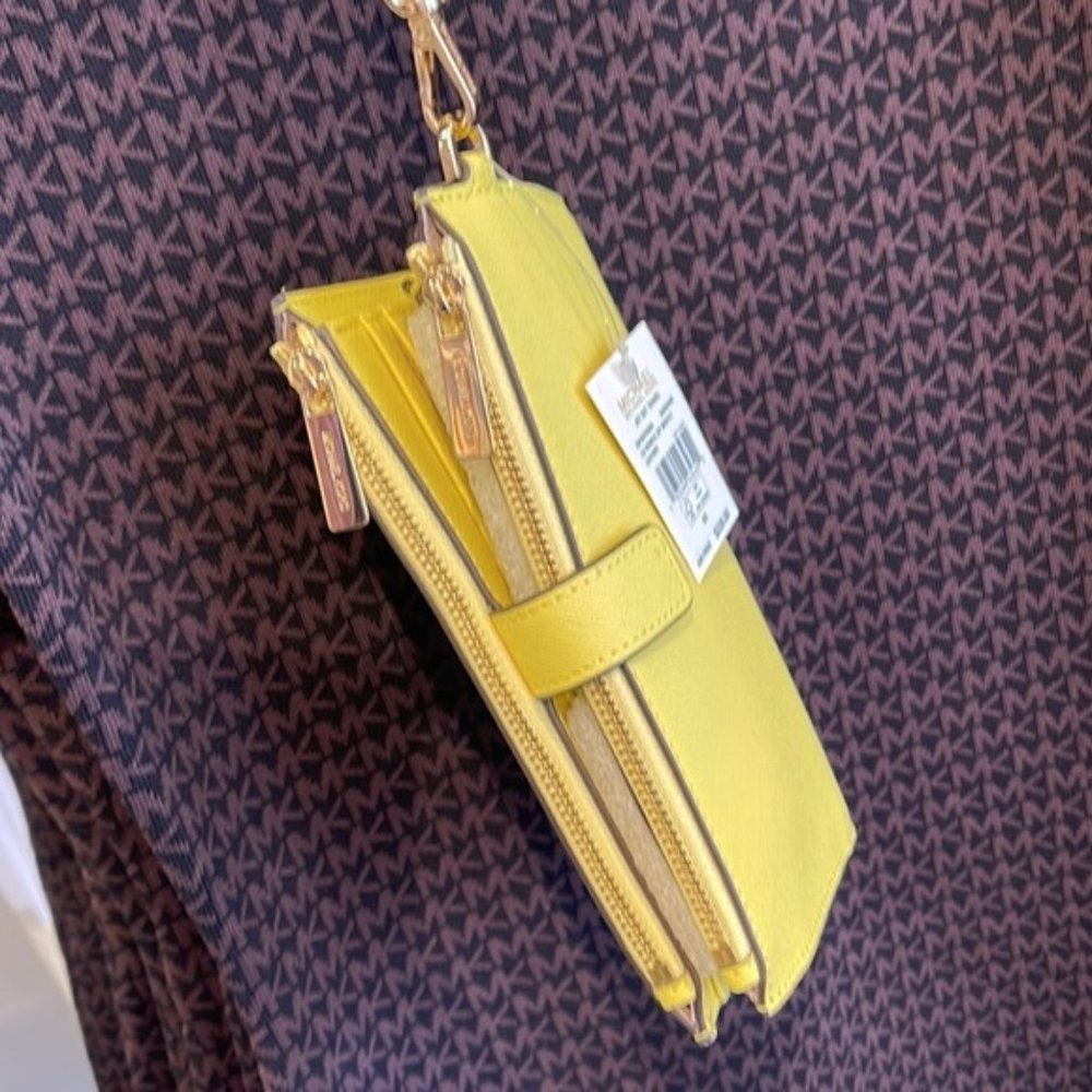 Michael Kors Jet Set Travel Large Double Zip Leather Wristlet Sunshine Yellow - Picture 2 of 16